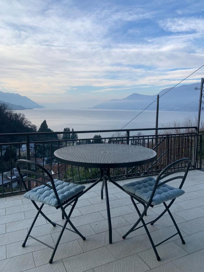 Casa Colmegna Mit Traumhaften See- Und Bergblick Luino Exterior photo