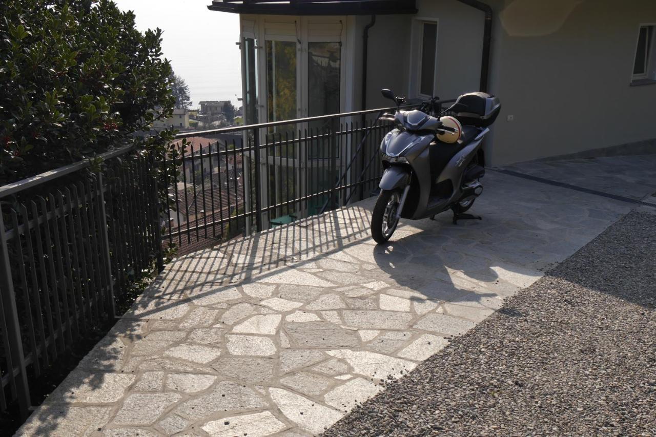 Casa Colmegna Mit Traumhaften See- Und Bergblick Luino Exterior photo