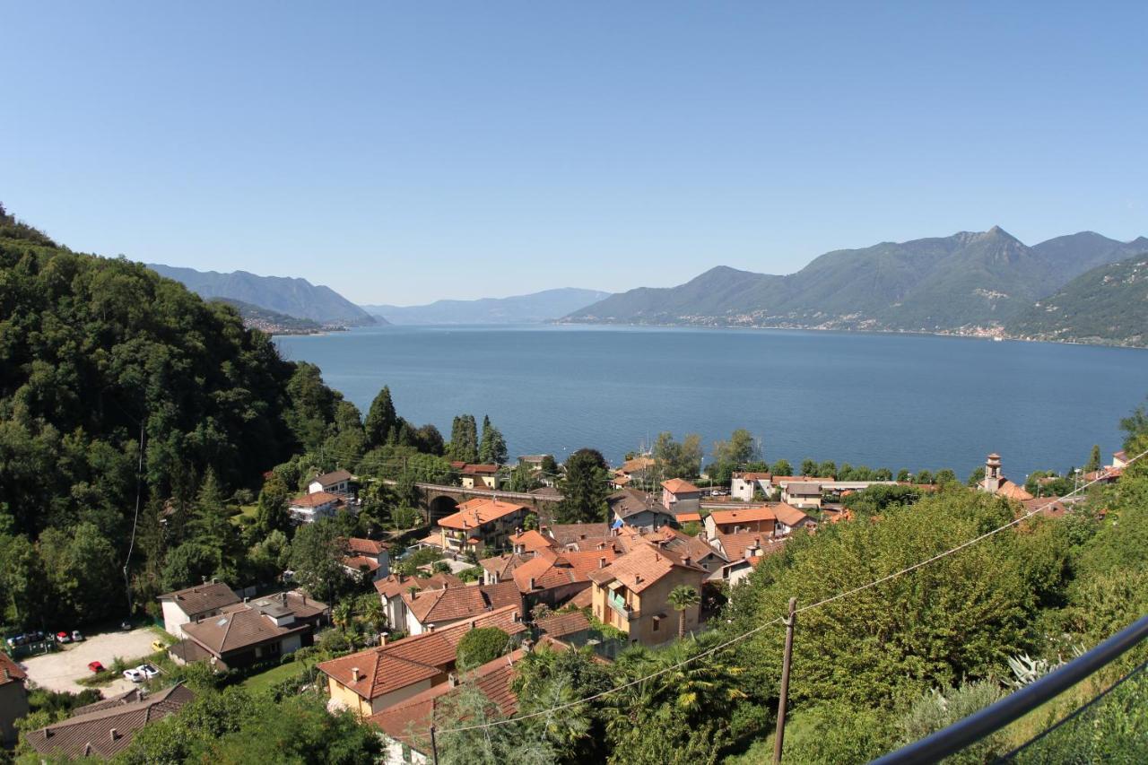 Casa Colmegna Mit Traumhaften See- Und Bergblick Luino Exterior photo